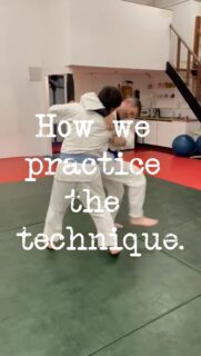 Brighton, it’s time to stand strong. Come try Jiu Jitsu, our self-defence method built for real life, right here by the sea.

Join us for a session every Thursday, even at 7:45.

See you on the mat!